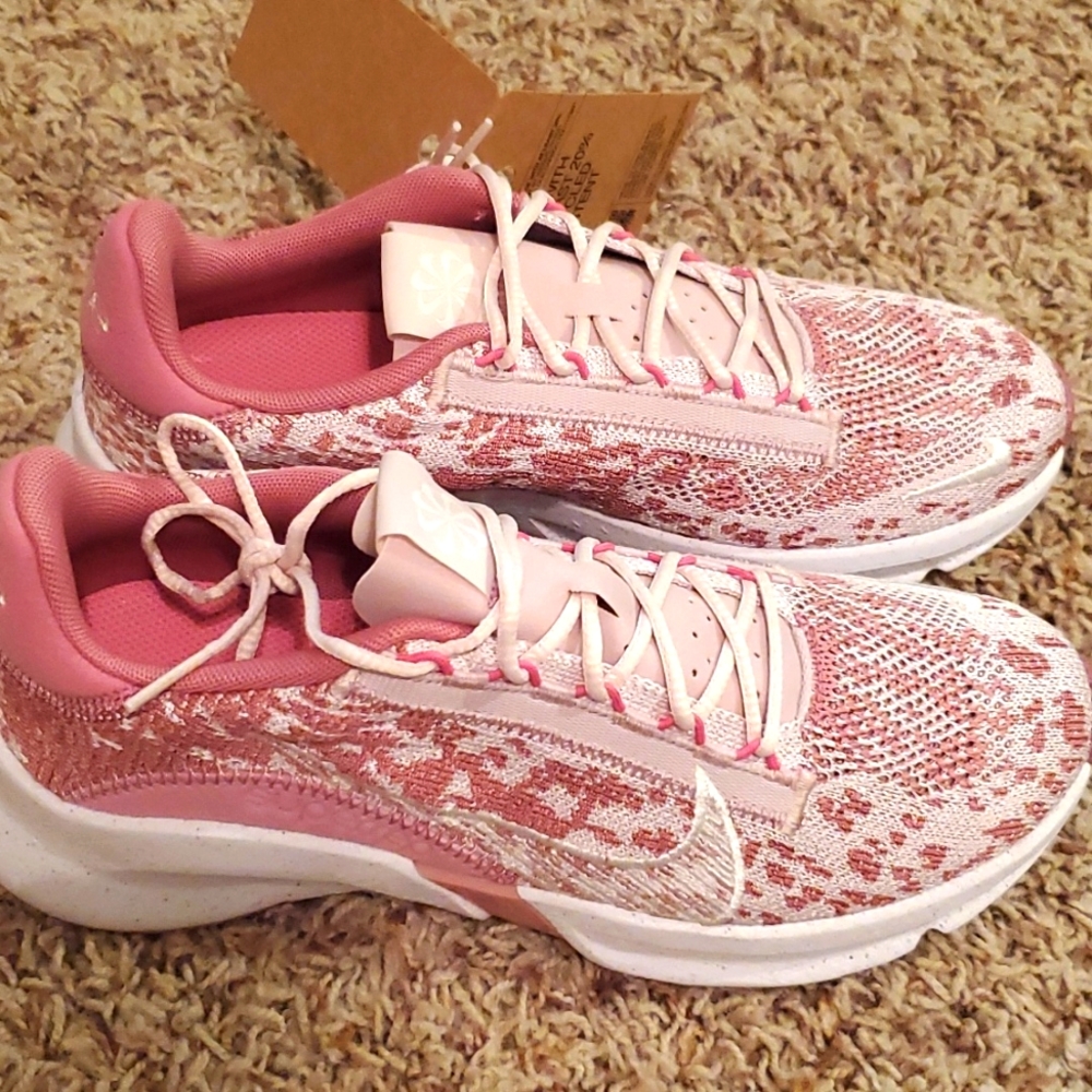 Nike Women's Superrep Go 3 NN FK, NWT, size 7.5